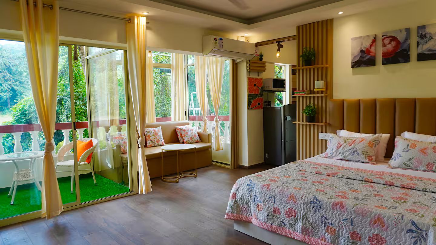 Tangerine by Coast and Cloud interior photo 2